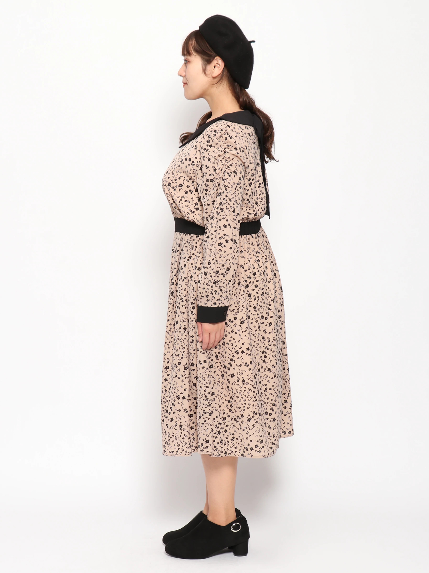 花柄レトロワンピース ワンピース 黒 ベージュ 公式 大きいサイズ ぽっちゃりさん向けのレディースファッションブランドre J リジェイ Supure スプル