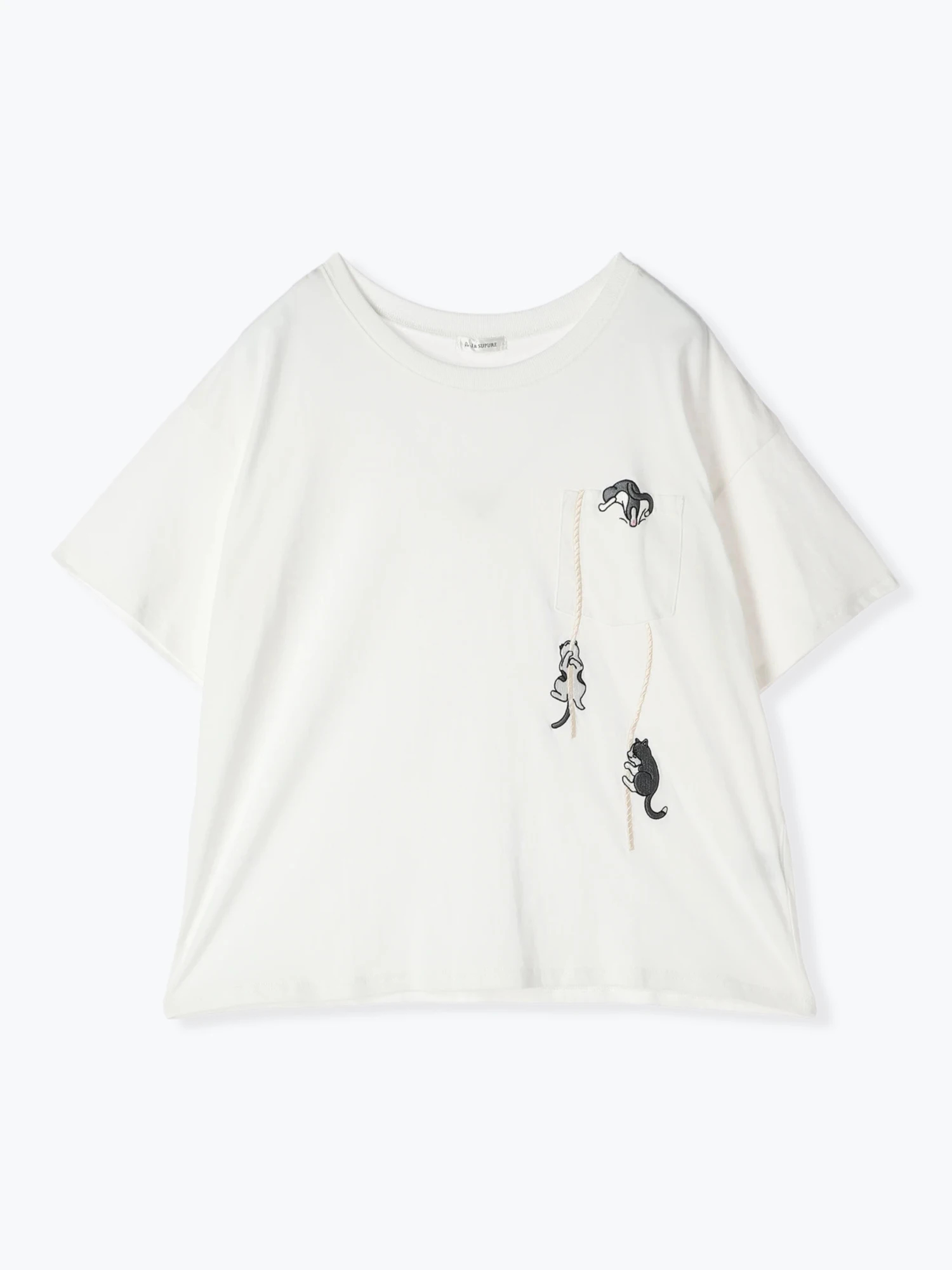 ロープ猫刺繍Tシャツ（大きいサイズ・ぽっちゃり女子向け｜カットソー