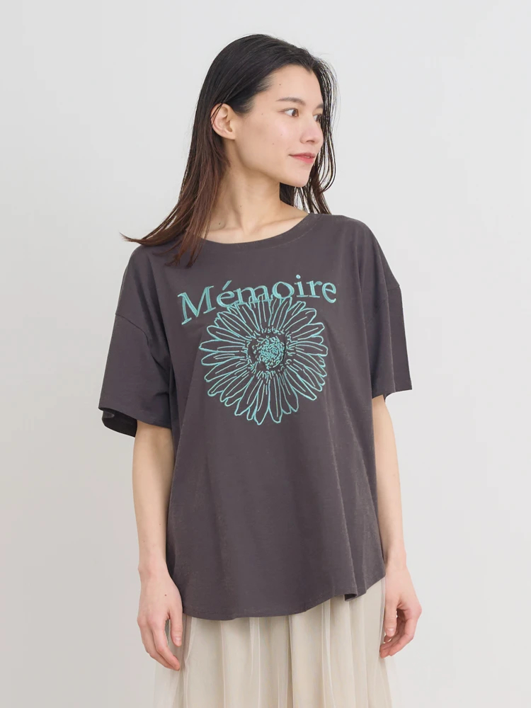 Re-J＆SUPURE(リジェイ＆スプル) |【接触冷感】フラワー×ロゴ刺繍Tシャツ