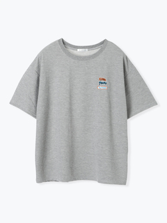Re-J＆SUPURE(リジェイ＆スプル) |ミニ裏毛ワッペン風プリントTシャツ