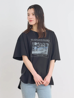 Re-J＆SUPURE(リジェイ＆スプル) |フォトプリント×ロゴ刺繍Tシャツ