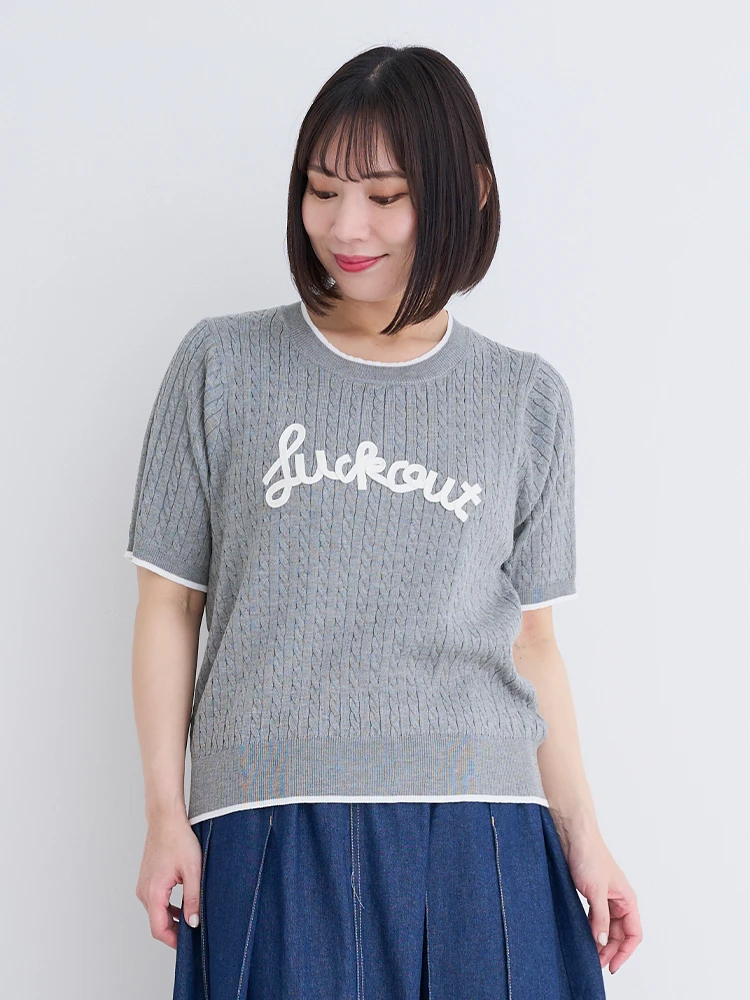 Re-J＆SUPURE(リジェイ＆スプル) |ロゴ刺繍ケーブルニットトップス