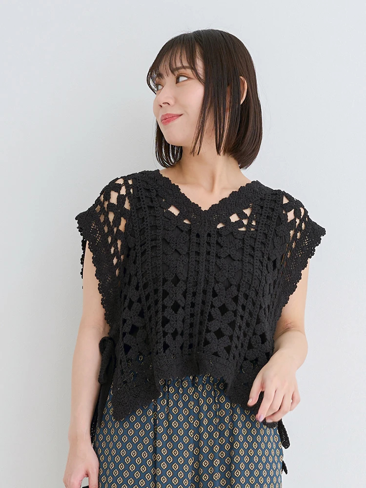 透かし編みサイドリボンベスト（大きいサイズ・ぽっちゃり女子