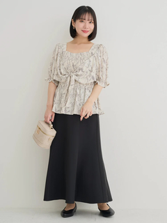 Re-J＆SUPURE(リジェイ＆スプル) |【WEB限定】花柄シャーリングリボンブラウス