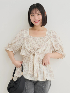 Re-J＆SUPURE(リジェイ＆スプル) |【WEB限定】花柄シャーリングリボンブラウス