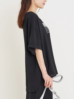Re-J＆SUPURE(リジェイ＆スプル) |【接触冷感・吸水速乾】シボサテン５分袖ロゴTシャツ（セットアップ可）