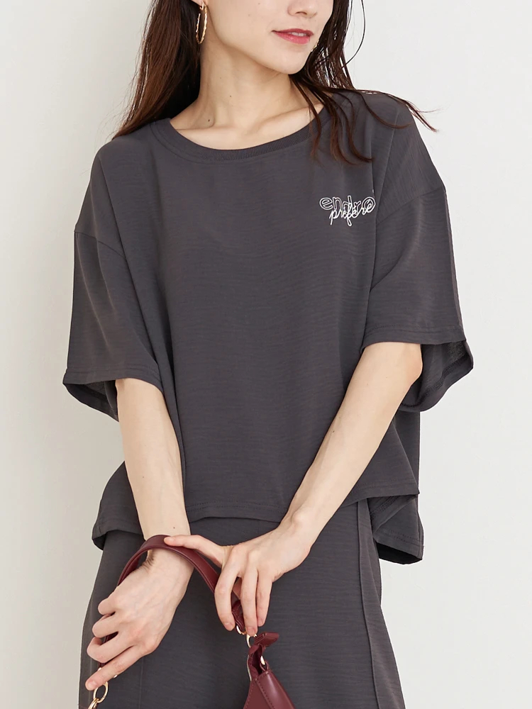 Re-J＆SUPURE(リジェイ＆スプル) |【接触冷感・吸水速乾】シボサテン胸ロゴTシャツ（セットアップ可）