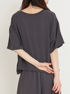 Re-J＆SUPURE(リジェイ＆スプル) |【接触冷感・吸水速乾】シボサテン胸ロゴTシャツ（セットアップ可）
