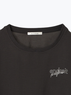 Re-J＆SUPURE(リジェイ＆スプル) |【接触冷感・吸水速乾】シボサテン胸ロゴTシャツ（セットアップ可）
