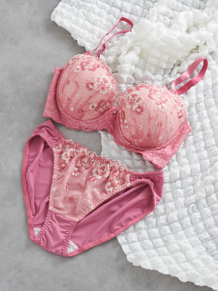 WEB限定/脇高】[D85-H95］フラワーレースブラ＆ショーツ