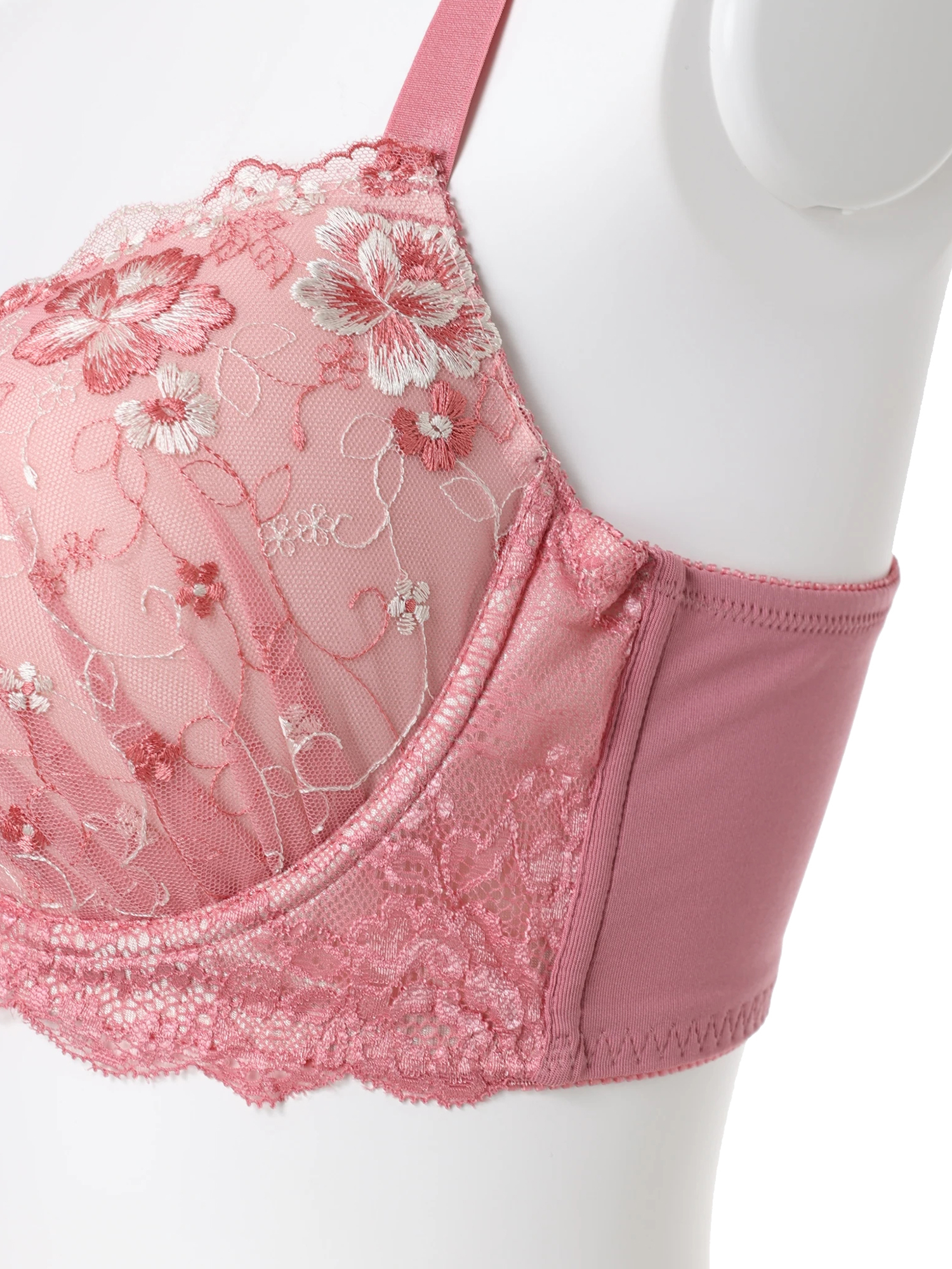 ワコール　トレフル　高級ブラジャー　D65　新品　匿名配送 人気可愛い脇高ブラセットD65 新品未使用【お値下げ中】 - メルカリ