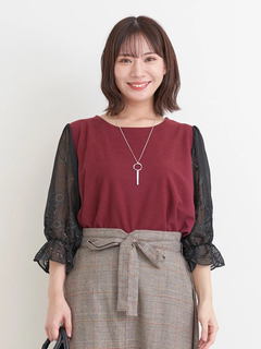 Re-J＆SUPURE(リジェイ＆スプル) |アクセサリー付き7分袖花刺繍トップス