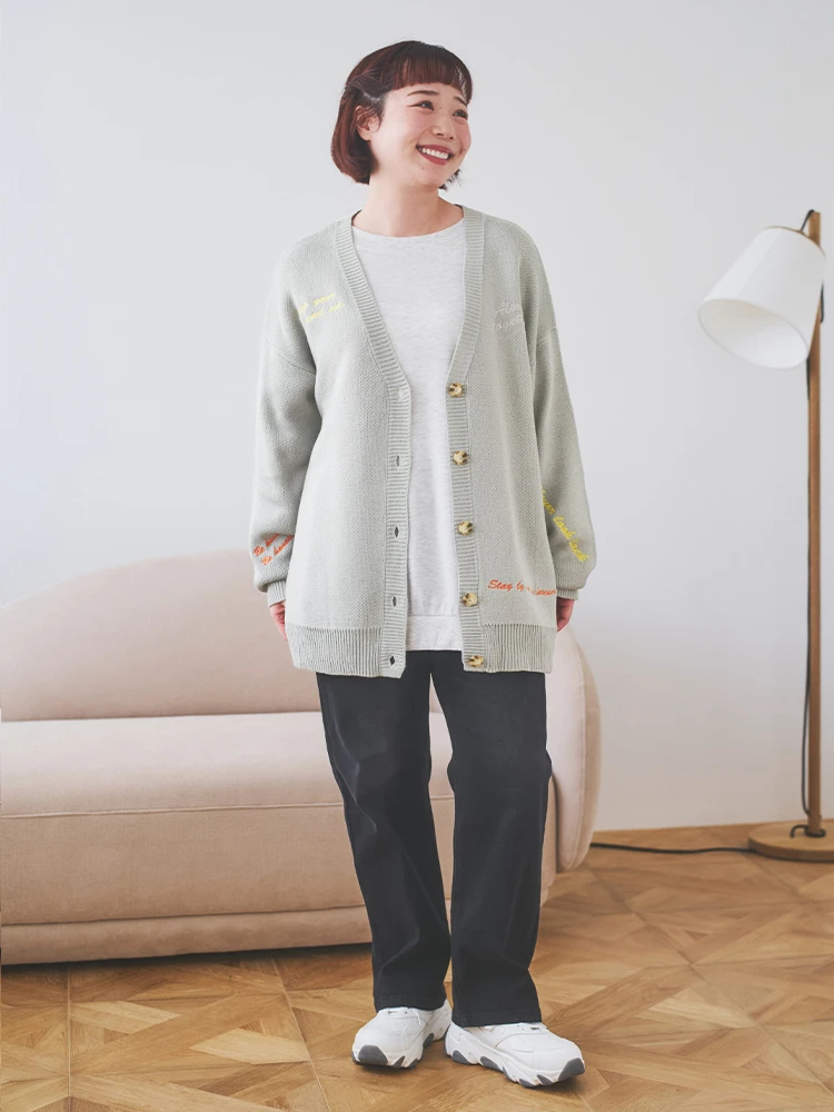 カラーロゴ刺繍カーディガン（大きいサイズ・ぽっちゃり女子向け