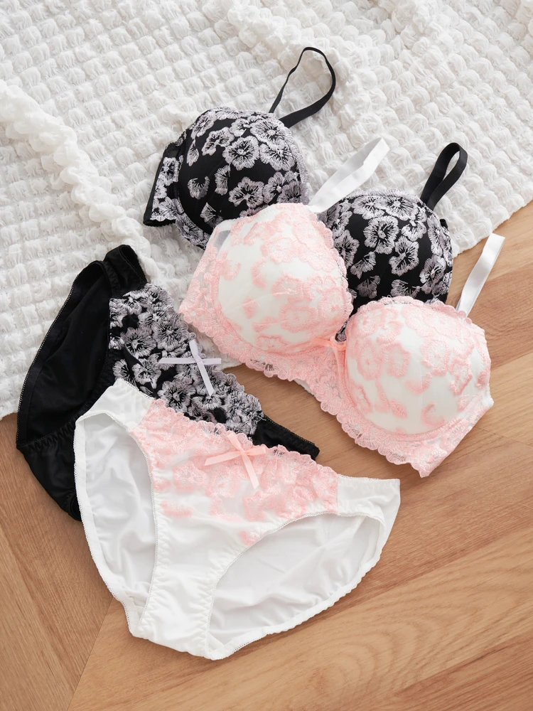 SUKALA】 フラワーレースブラトップ ブラック M 未使用品 SUKALA