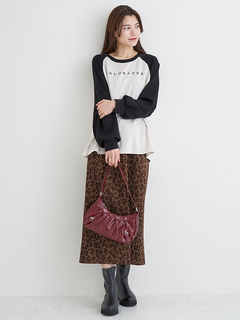 Re-J＆SUPURE(リジェイ＆スプル) |シルキーダンボールロゴプリントラグランプルオーバー