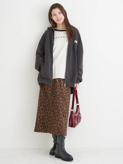 Re-J＆SUPURE(リジェイ＆スプル) |シルキーダンボールロゴプリントラグランプルオーバー