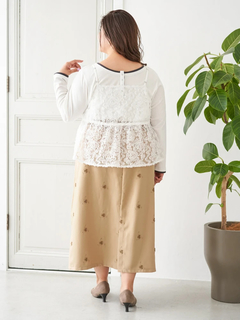 Re-J＆SUPURE(リジェイ＆スプル) |【Sasaki Mikiコラボ】フラワー刺繍ナロースカート