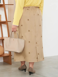 Re-J＆SUPURE(リジェイ＆スプル) |【Sasaki Mikiコラボ】フラワー刺繍ナロースカート