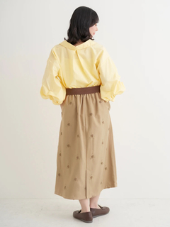 Re-J＆SUPURE(リジェイ＆スプル) |【Sasaki Mikiコラボ】フラワー刺繍ナロースカート