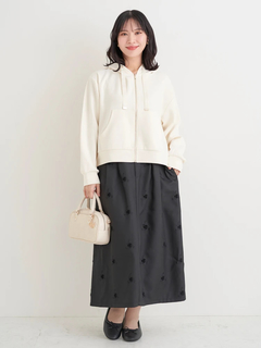 Re-J＆SUPURE(リジェイ＆スプル) |【Sasaki Mikiコラボ】フラワー刺繍ナロースカート