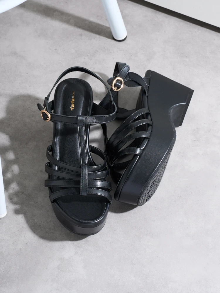 【la farfa SHOES/ラ・ファーファシューズ】ストラップウェッジソールサンダル