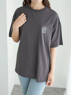 LUDIC PARK(ルディックパーク) |フラワーバックプリント×刺繍Tシャツ