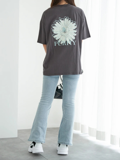 LUDIC PARK(ルディックパーク) |フラワーバックプリント×刺繍Tシャツ
