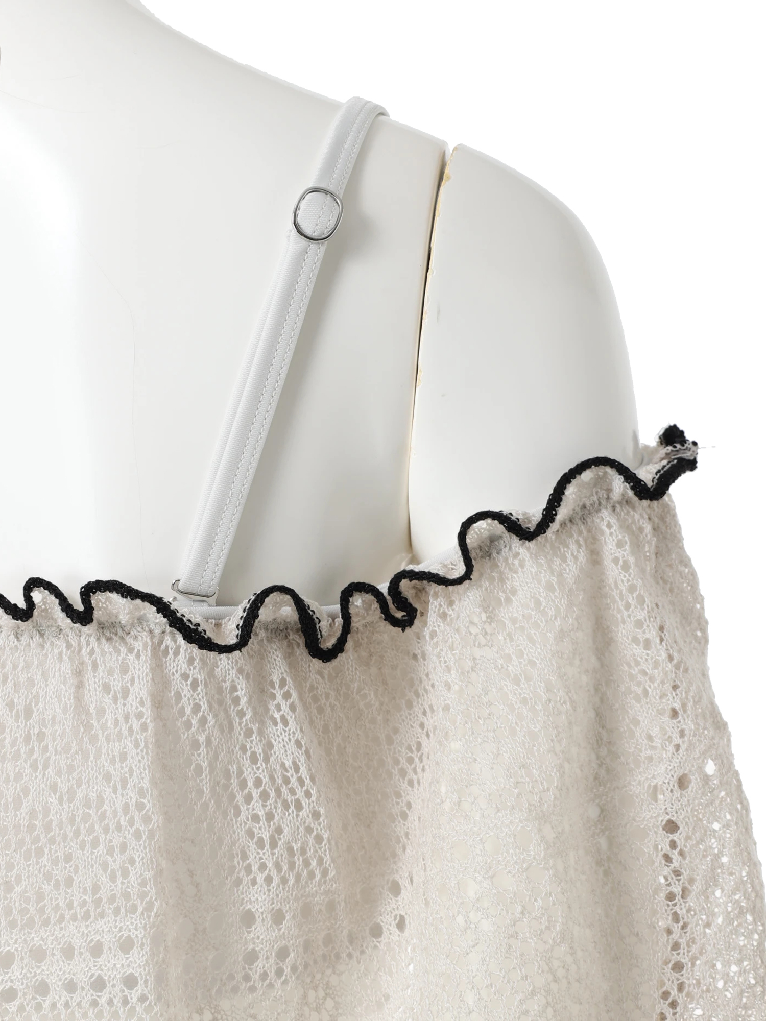 透かし編みニットオフショルダービキニ（水着プロパー｜白・黒