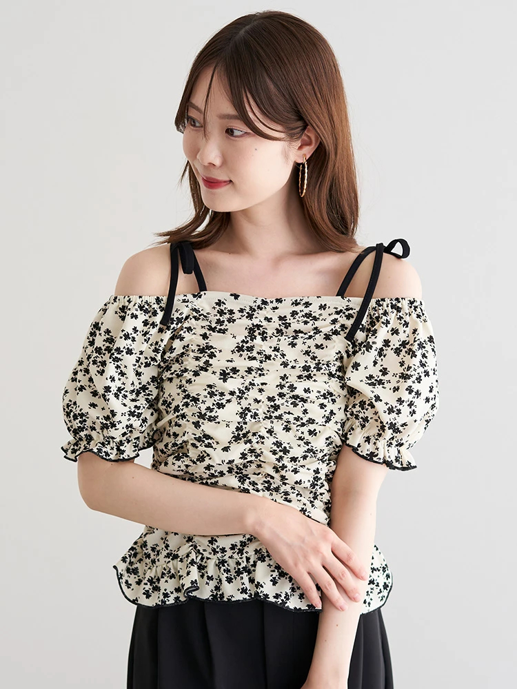 LUDIC PARK(ルディックパーク) |小花柄シャーリングオフショルトップス