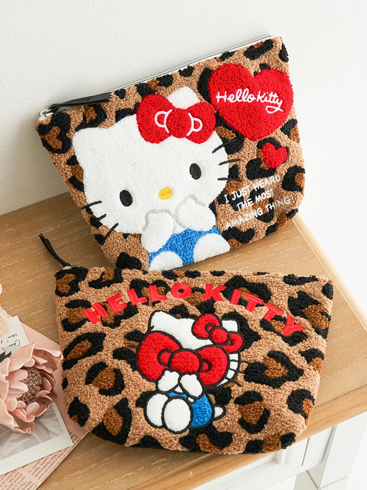ハローキティヒョウ柄ポーチ / LUDIC PARK（ルディックパーク）の