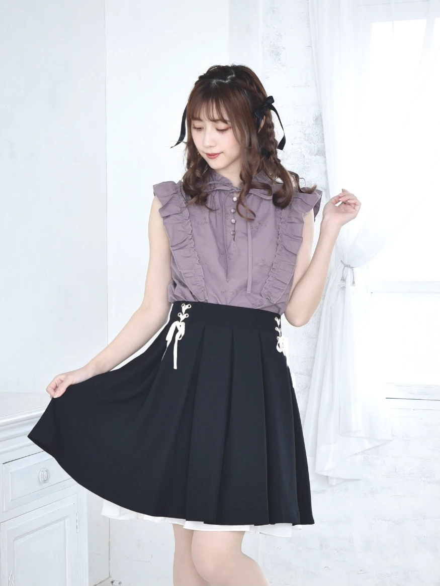 刺繍フリルブラウス シャツ ブラウス オフホワイト アイボリー 紫 黒 公式 かわいい量産 地雷のレディースファッションブランド のnoemie ノエミー 公式通販サイト