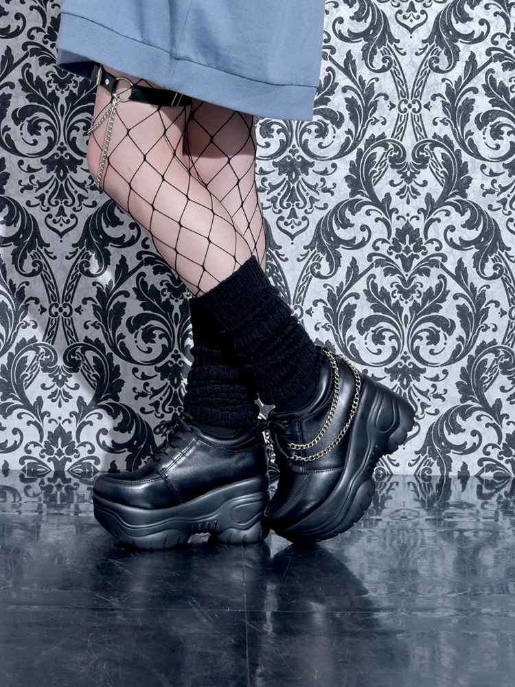厚底チェーンスニーカー（ブーツ｜黒・白）｜【公式】かわいい量産型・地雷系のレディースファッションブランドのNOEMIE（ノエミー）公式通販サイト