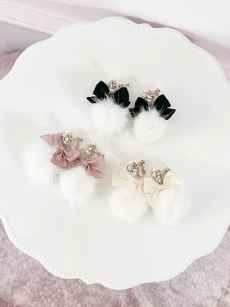 お嬢さんミンクファーリボンイヤリング（アクセサリー｜ピンク・黒
