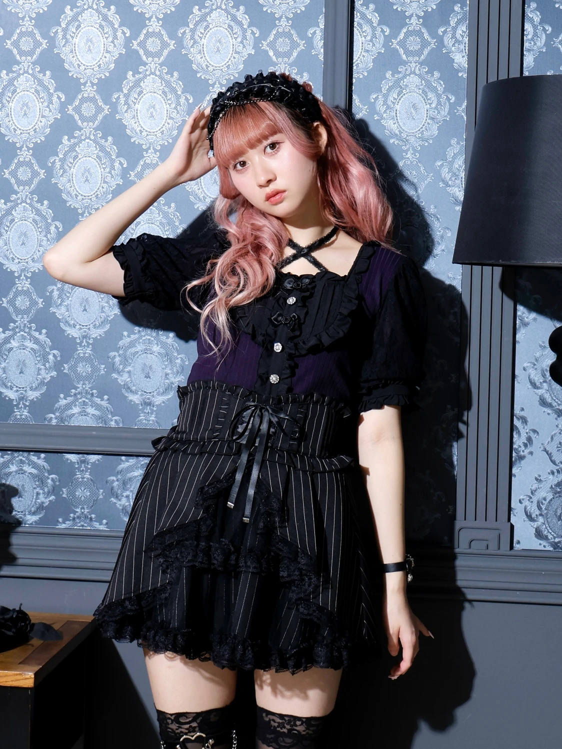 ローズチョーカーネックゴシックカットソー ローズチョーカーネックゴシックカットソー（カットソー・T