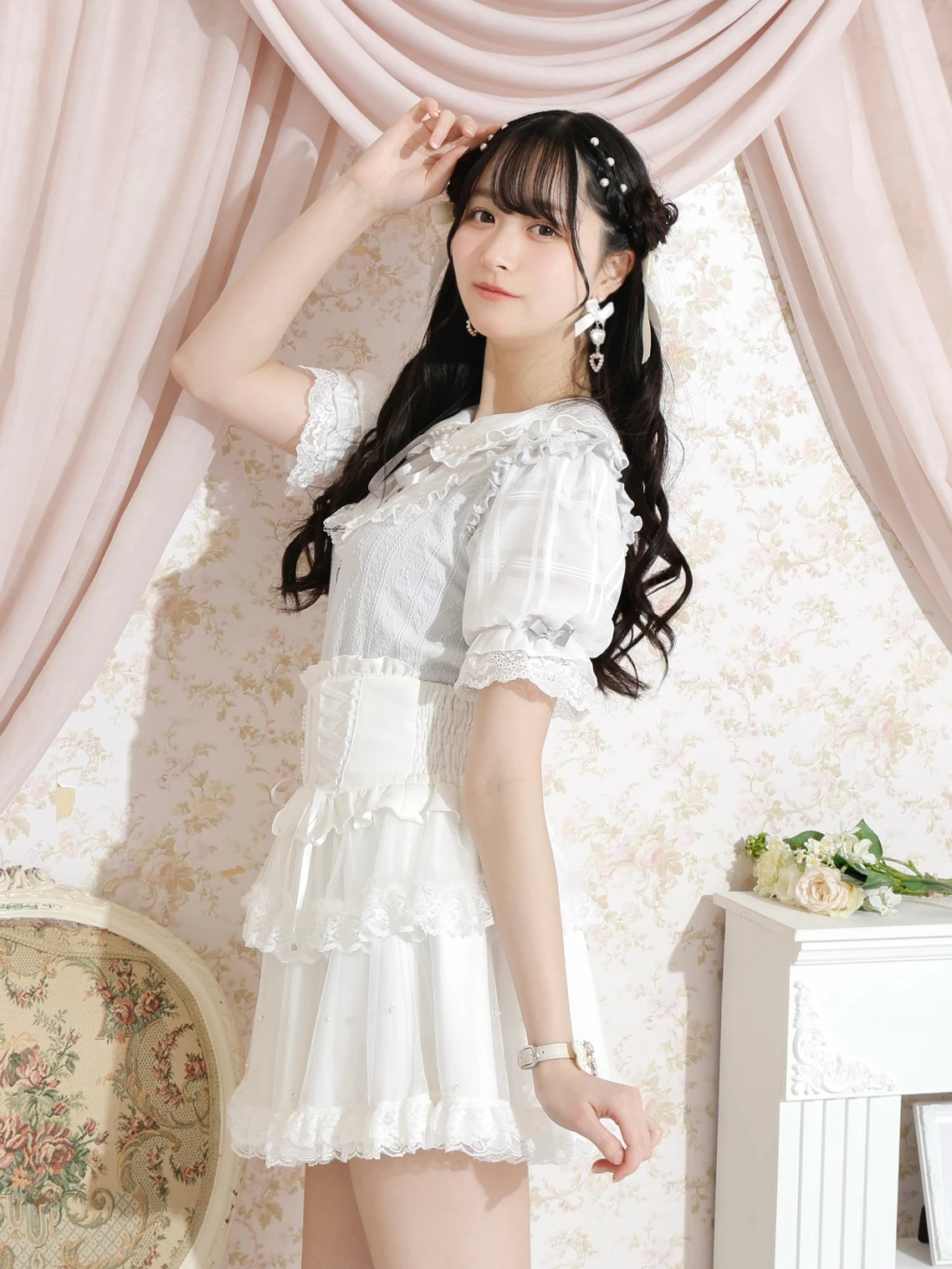ノエミー NOEMIE お嬢さんハートチャームレースアップカットソー