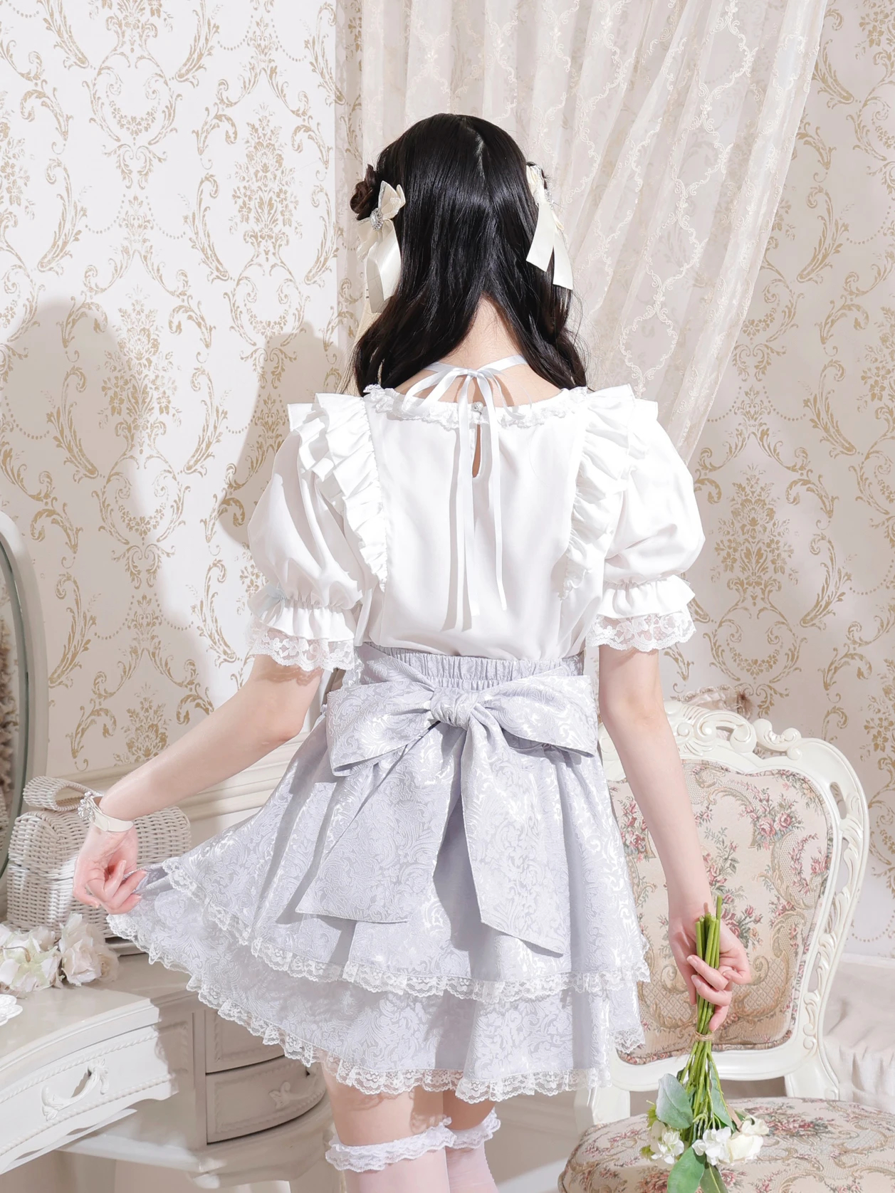 メニーリボンチョーカーネックフリルブラウス（シャツ・ブラウス