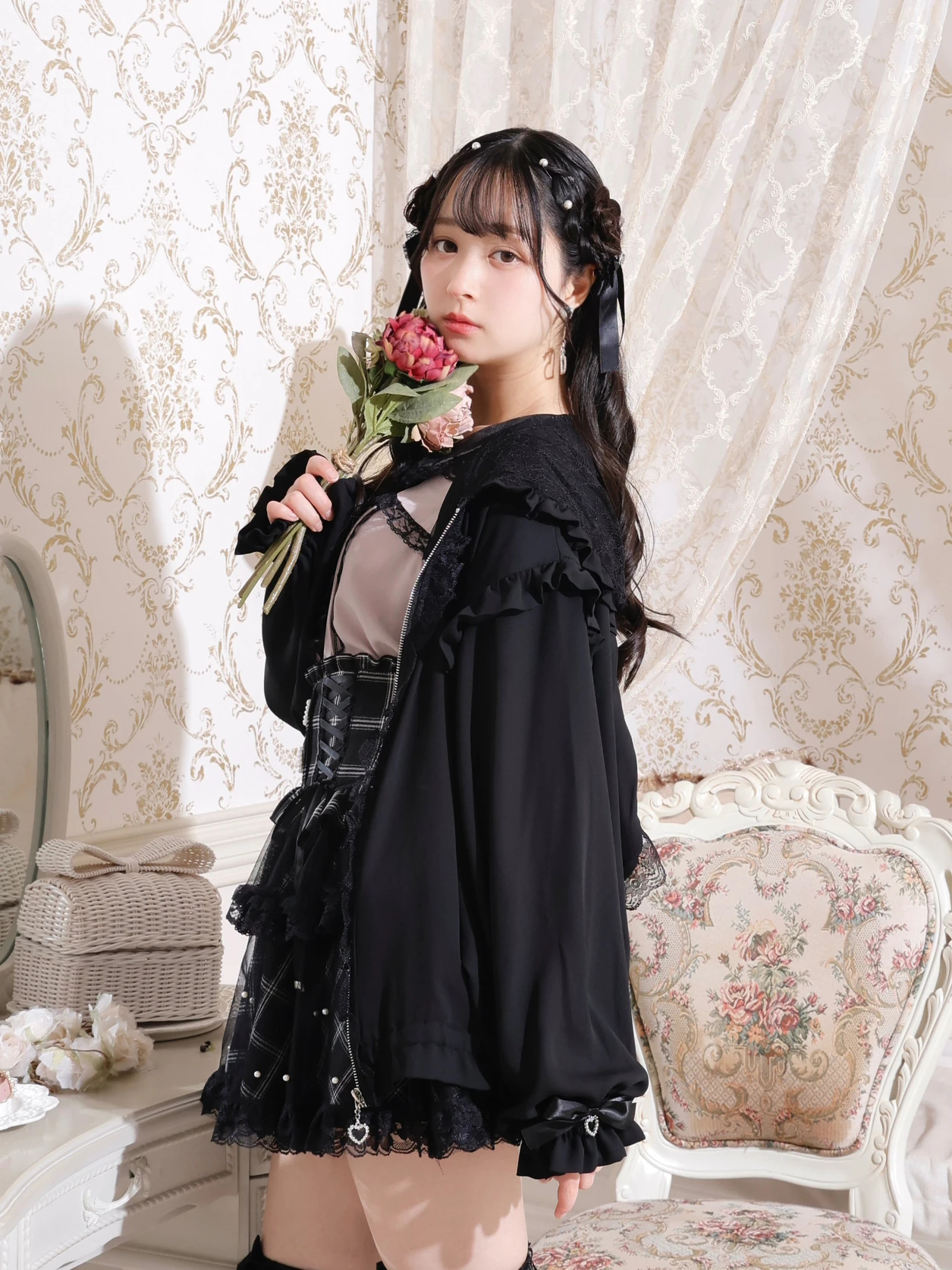 ノエミー うさ耳フードメニーパールリボンブルゾン ノエミー NOEMIE うさ耳フードメニーパールリボンブルゾン （黒