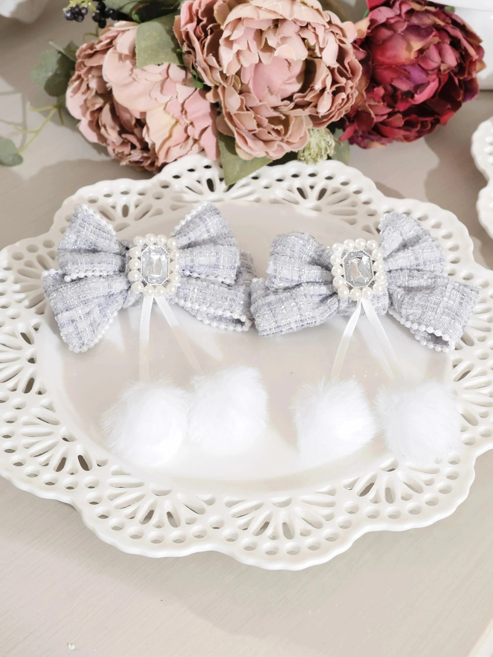 ツイードリボンぽんぽんツインテールクリップ（アクセサリー｜オフ