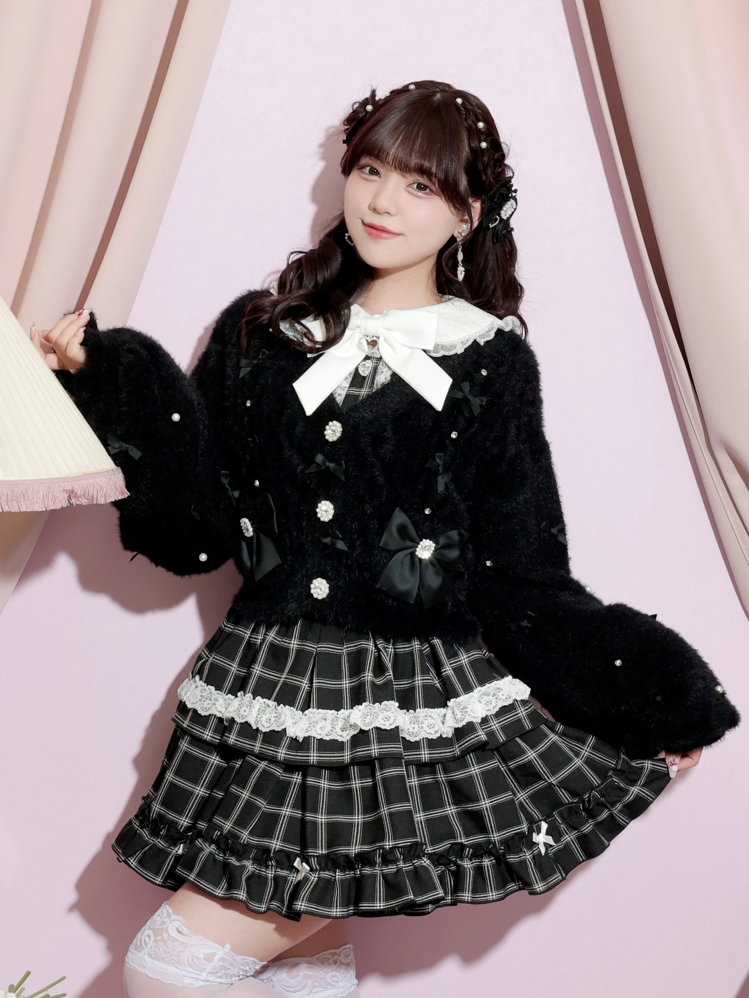 ノエミー（NOEMIE）/メニーリボンビジューふわふわシャギーカーデ メニーリボンビジューふわふわシャギーカーデ（カーディガン｜オフ