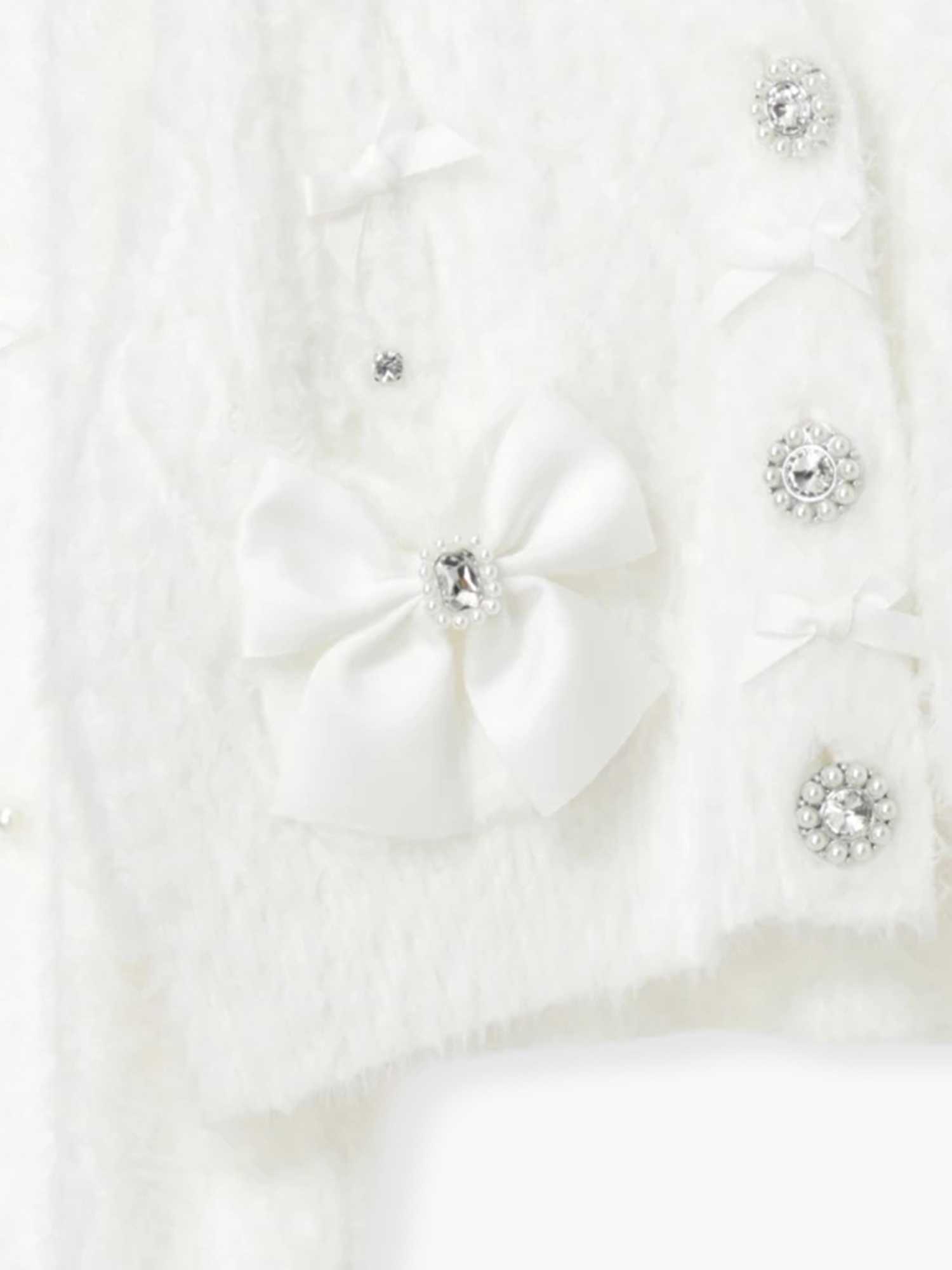 メニーリボンビジューふわふわシャギーカーデ（カーディガン｜オフ