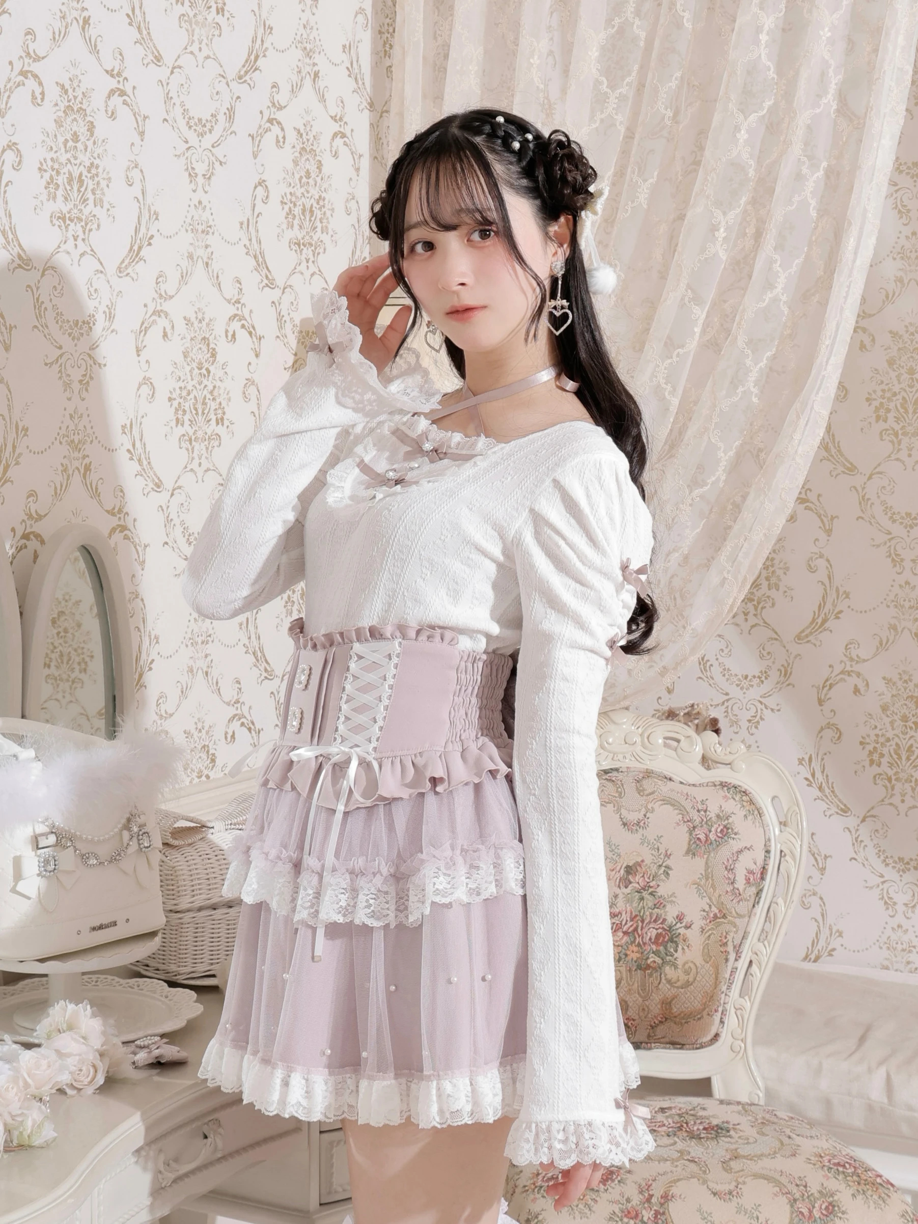 お嬢さんバックレースアップフレアスリーブカットソー