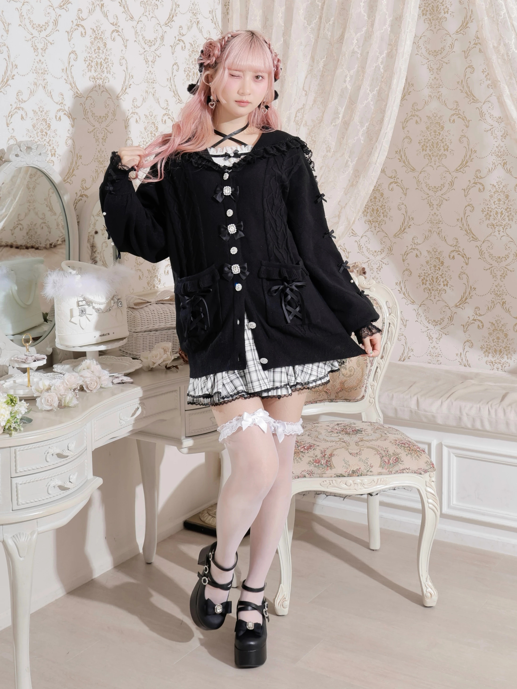 メニーリボンケーブルセーラカーデ（カーディガン｜黒・オフホワイト