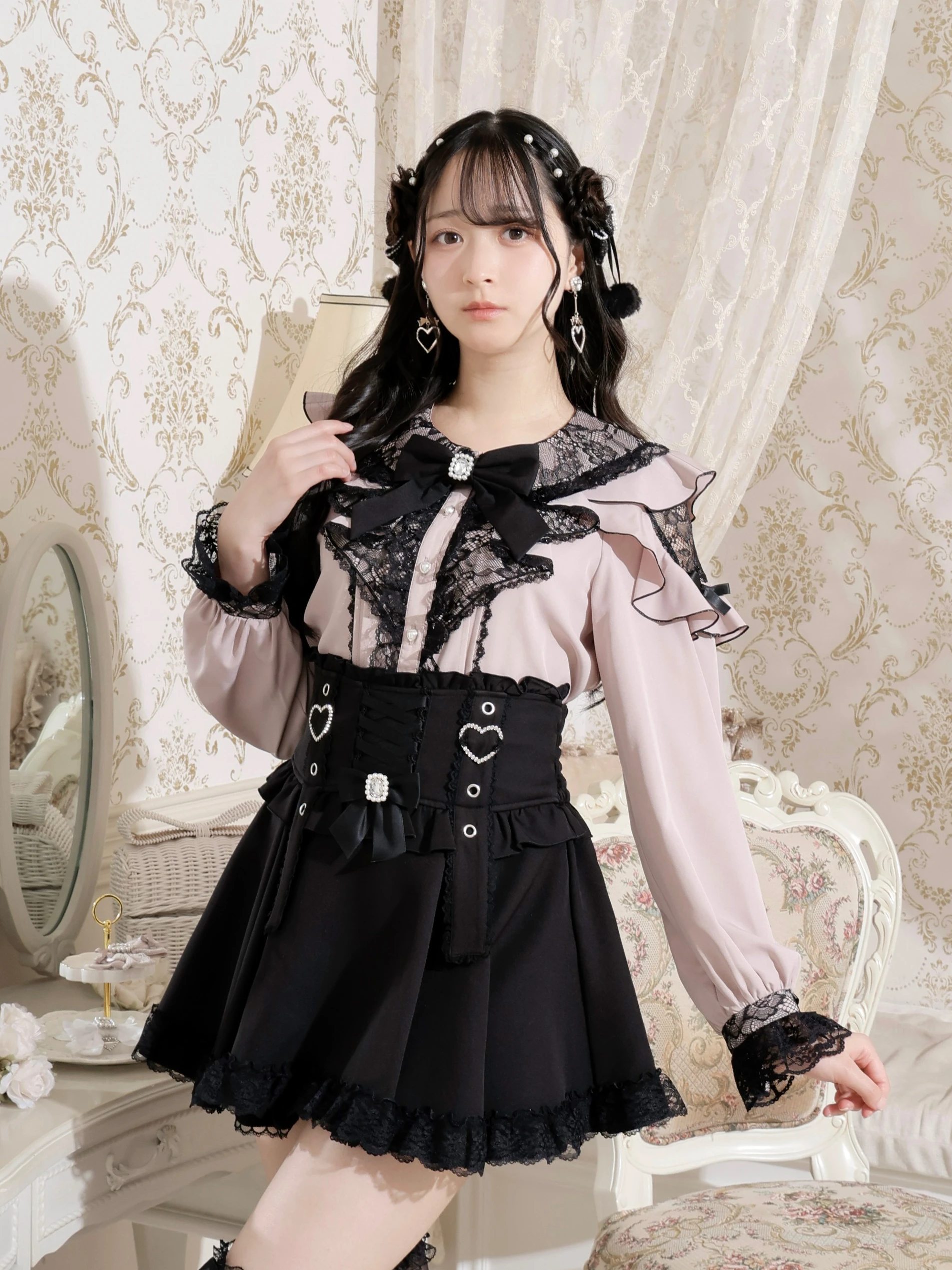 レースラッフルオープンショルダーブラウス（シャツ・ブラウス