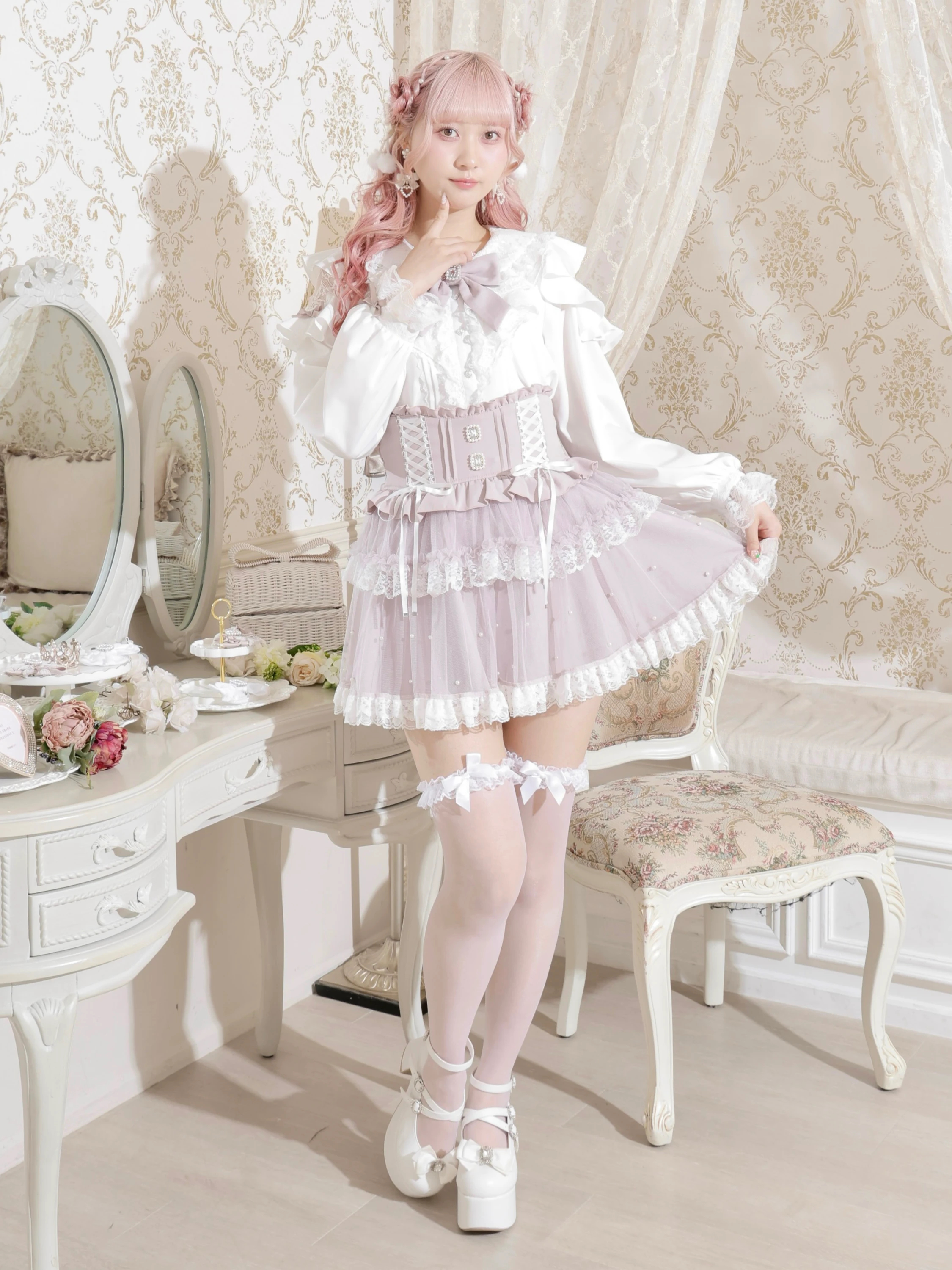 レースラッフルオープンショルダーブラウス（シャツ・ブラウス