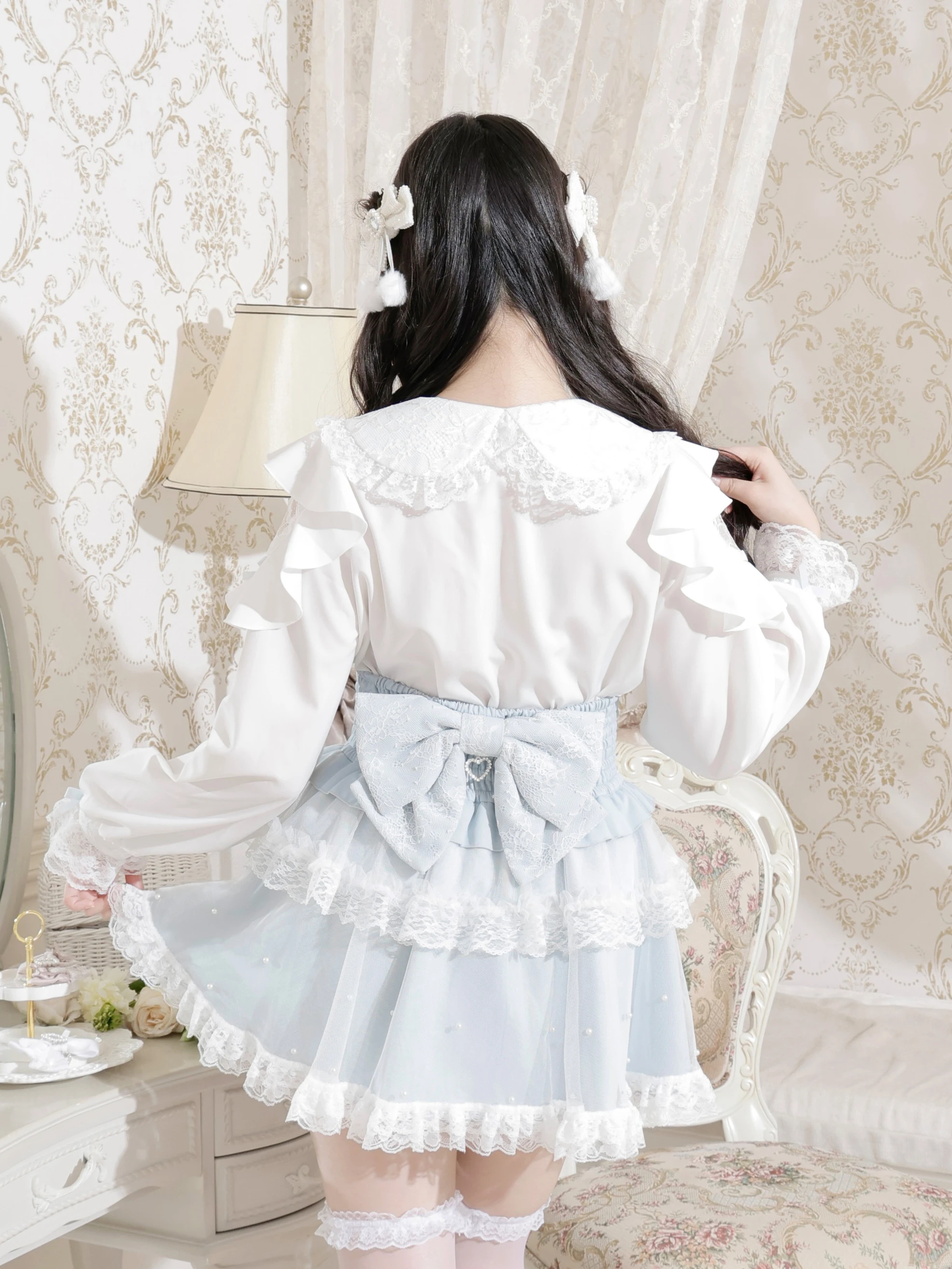 レースラッフルオープンショルダーブラウス（シャツ・ブラウス