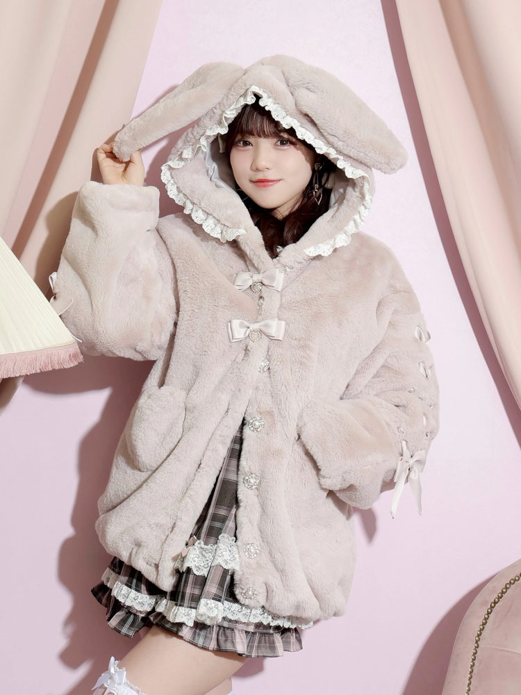 うさ耳ポケットハート袖スピンドルファーブルゾン（ブルゾン｜オフ