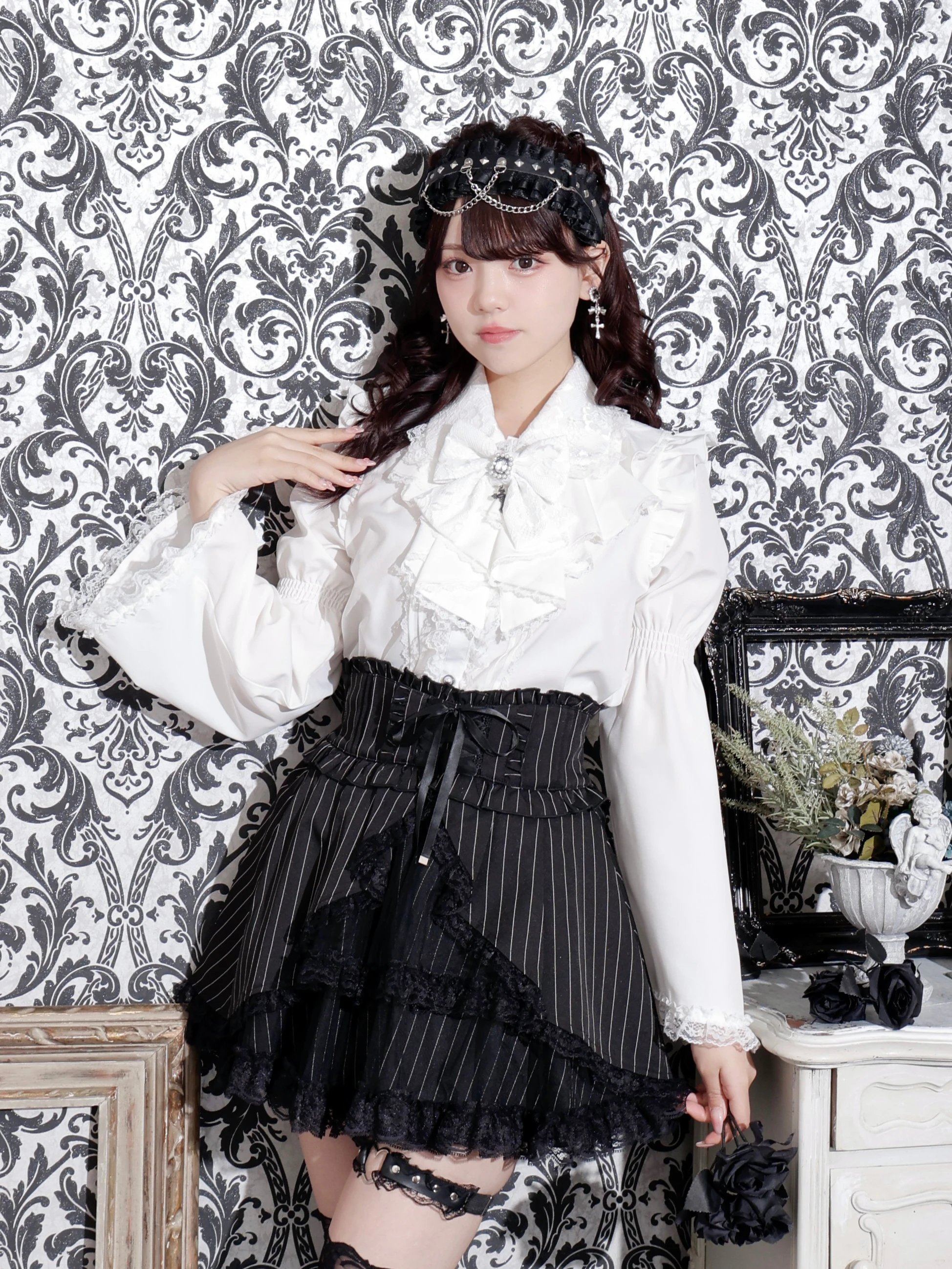 ラッフルフリルフレアスリーブブラウス（シャツ・ブラウス｜濃グレー