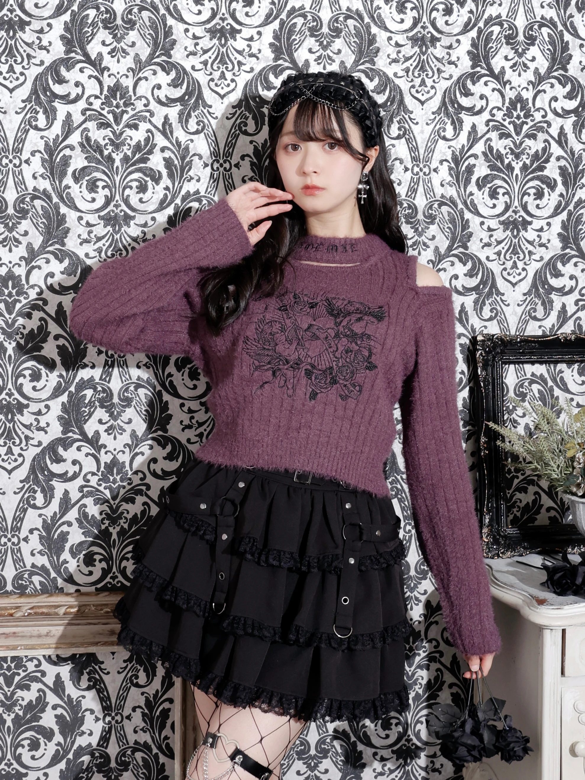 ゴシックエンジェルオープンショルダーシャギーニット（ニット