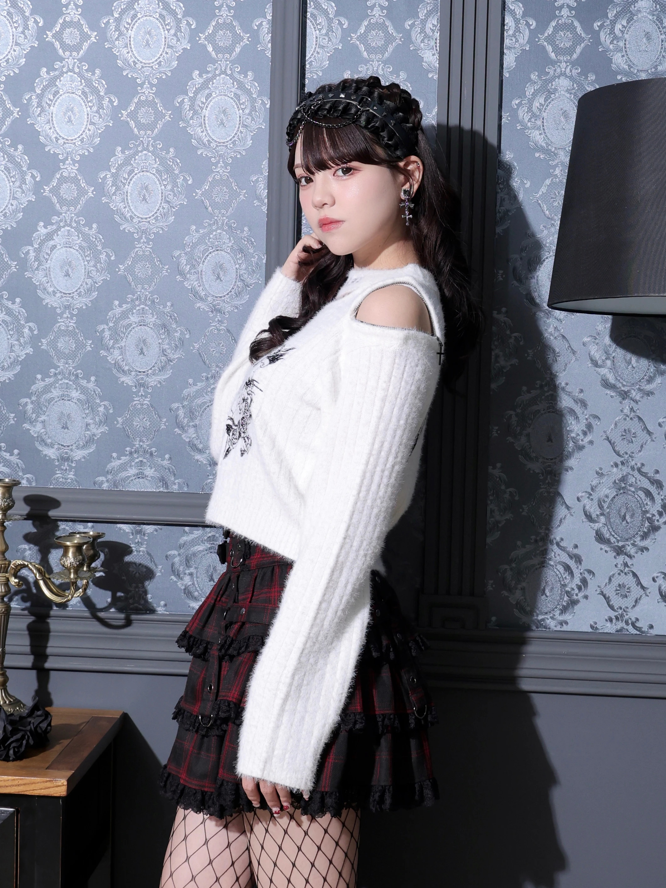 ゴシックエンジェルオープンショルダーシャギーニット（ニット