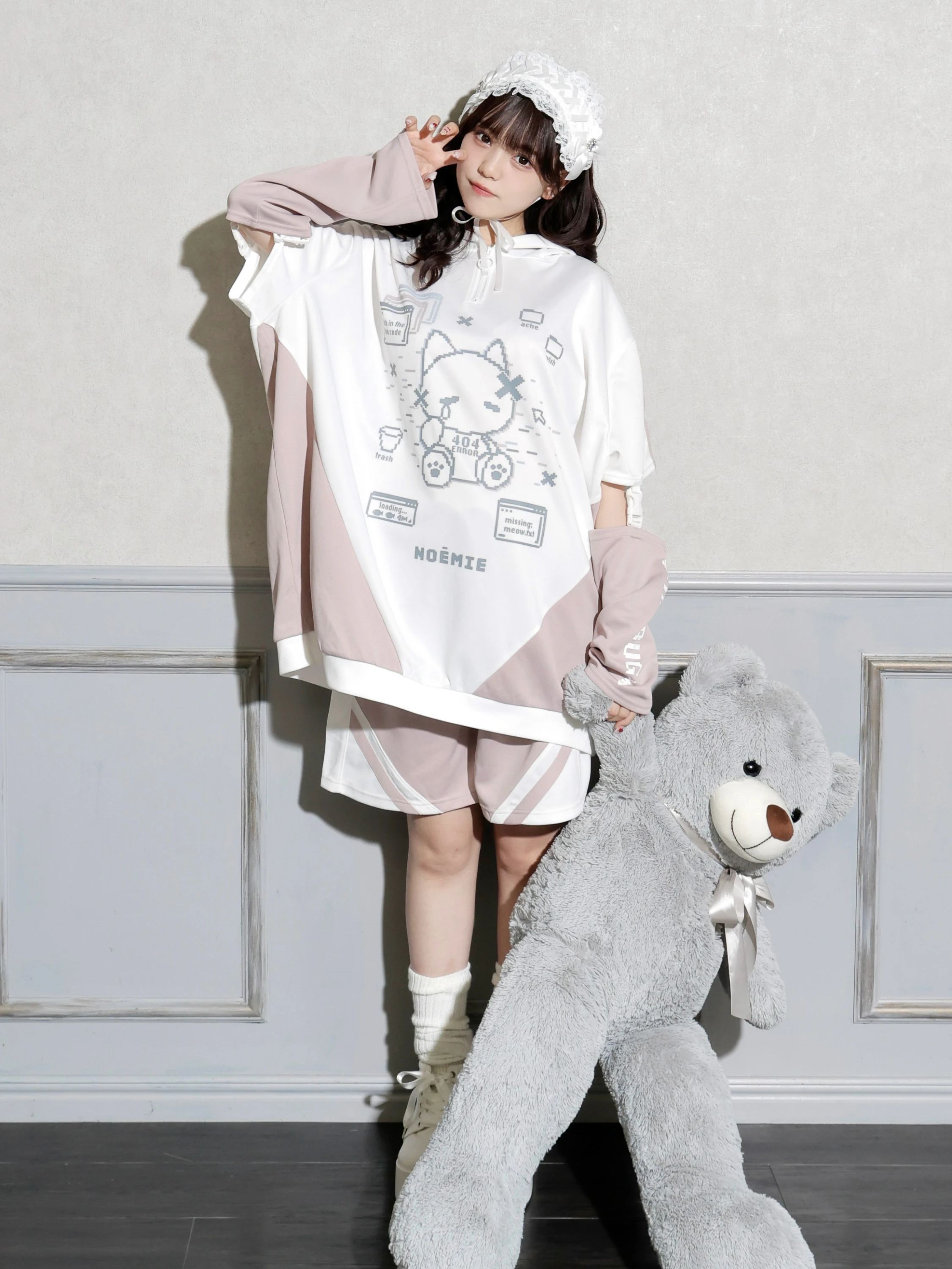 サイバーにゃんにゃんジャージパーカー（パーカー｜ピンク・サックス